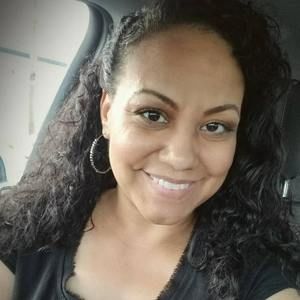 Meet your Posher, Deanna